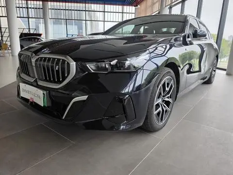 BMW i5 2025