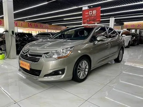 Citroën C4L 2014