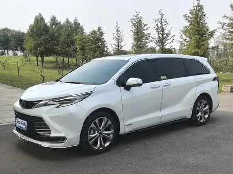 Toyota 赛那 2023