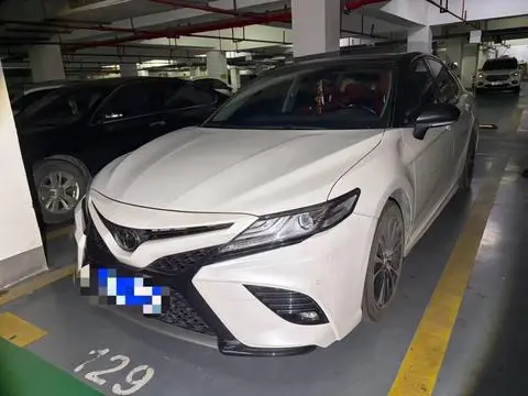 Toyota Camry 2019