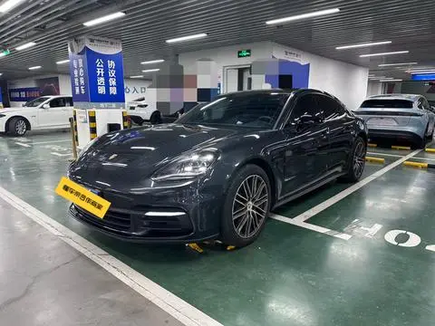 Porsche Panamera 2019