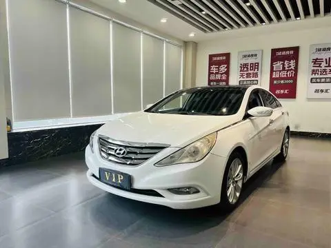 Hyundai 索纳塔八 2011