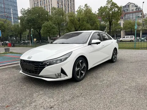 Hyundai Elantra 2021