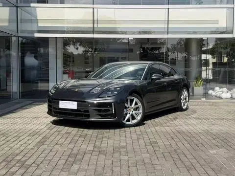 Porsche Panamera 2024