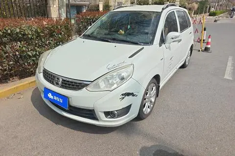 Suzuki 利亚纳A6 2015
