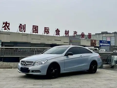 Mercedes-Benz E-Class 2010