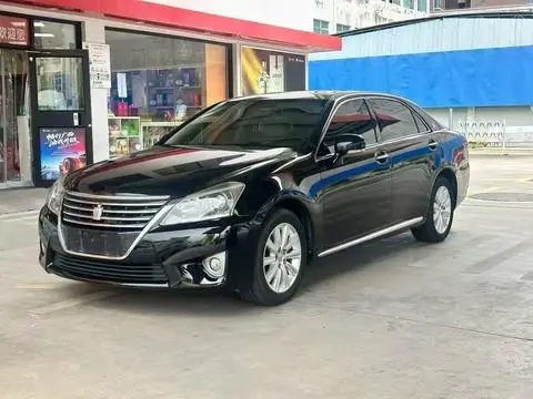 Toyota Crown 2012