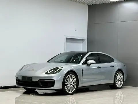 Porsche Panamera 2022