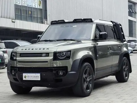 Land Rover Defender 2025