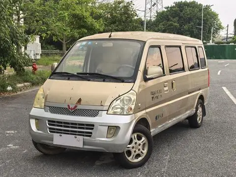 Wuling 荣光 2012