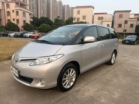 Toyota 普瑞维亚 2012