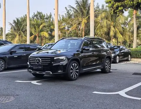 Mercedes-Benz GLB 2025