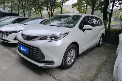 Toyota 赛那 2021