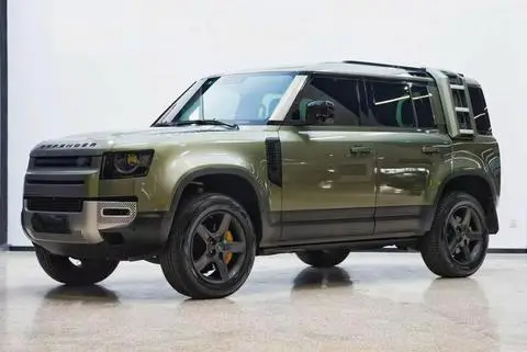 Land Rover Defender 2021