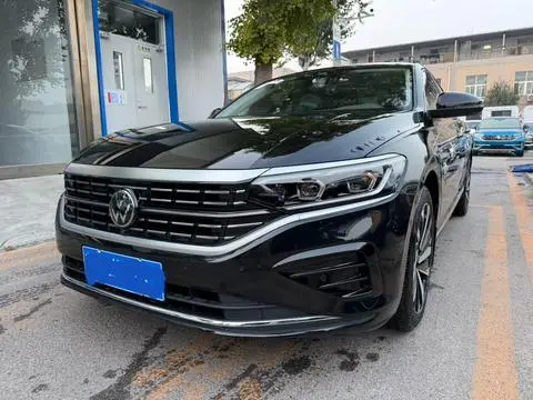 Volkswagen Passat 2025