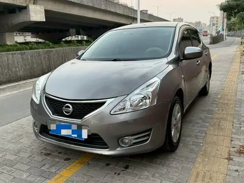 Nissan 骐达TIIDA 2011