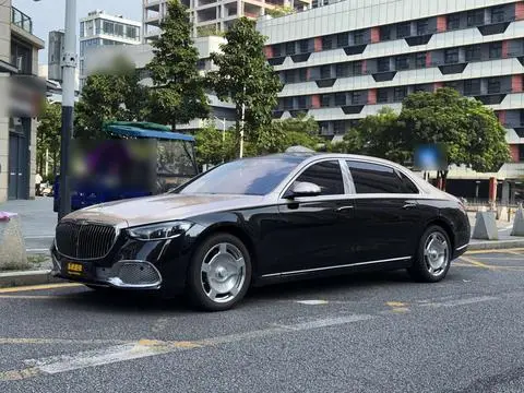 Mercedes-Benz 迈巴赫S-Class 2024