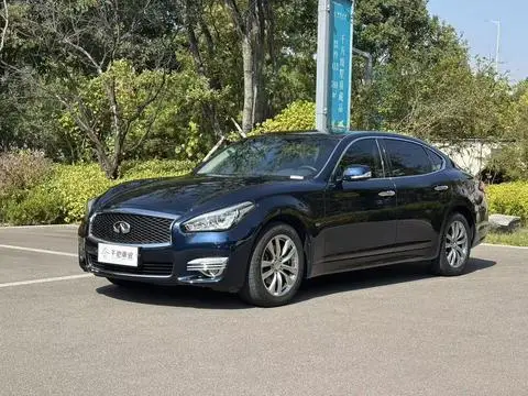 Infiniti Q70 2017