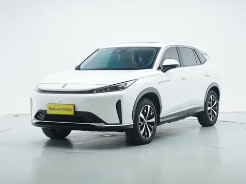 Roewe D5X DMH 2024