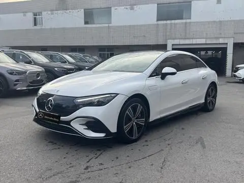 Mercedes-Benz EQE 2022