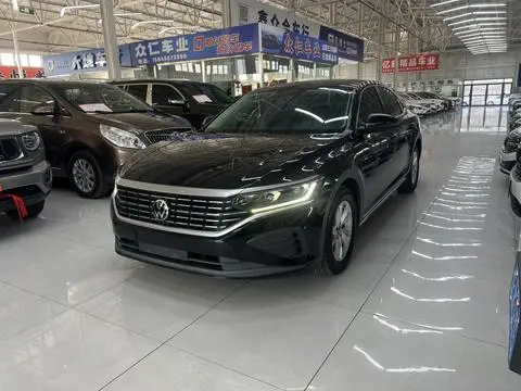 Volkswagen Passat 2023