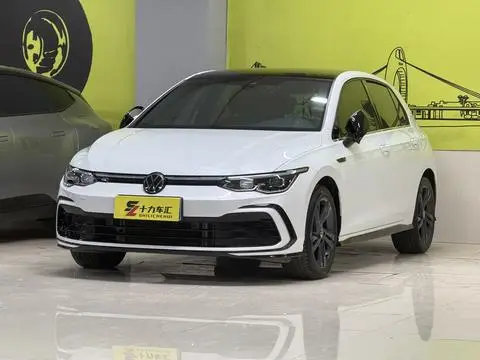 Volkswagen Golf 2021