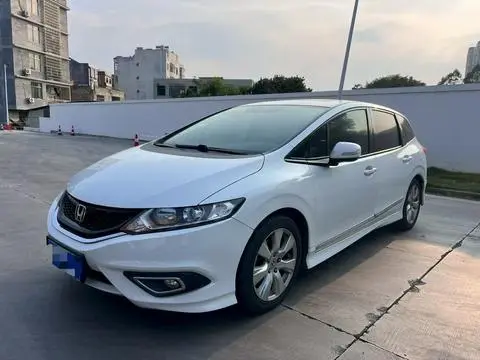 Honda Jade 2016
