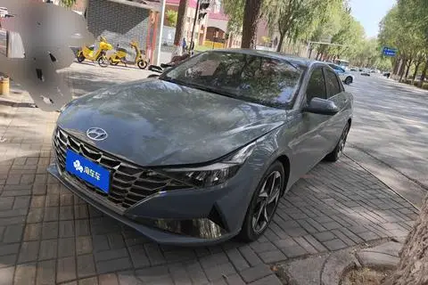 Hyundai Elantra 2022
