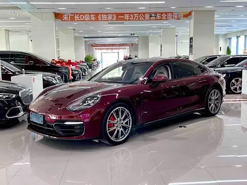 Porsche Panamera 2023
