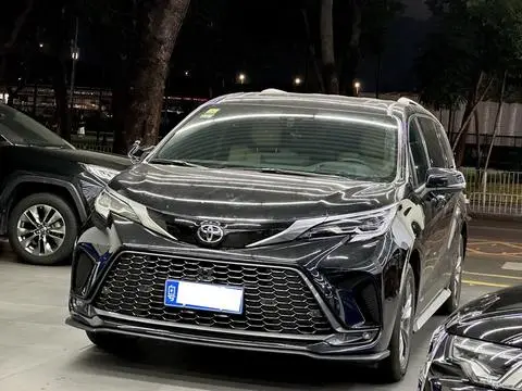 Toyota Granvia 2024