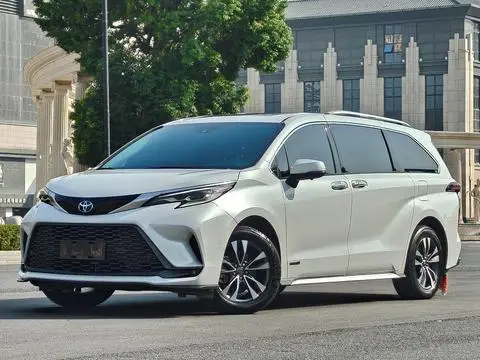 Toyota Granvia 2023