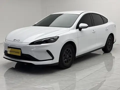 BYD Seal05 DM 2025