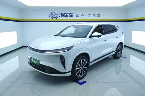 Dongfeng L8 PHEV 2025