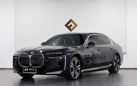 BMW i7 2023
