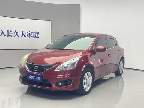 Nissan Tiida 2011