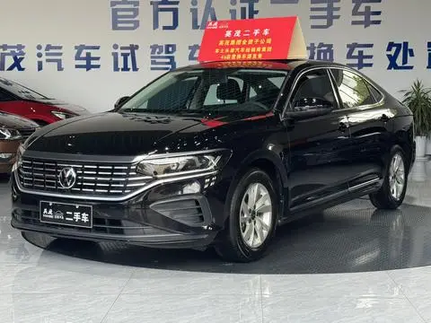 Volkswagen Passat 2025