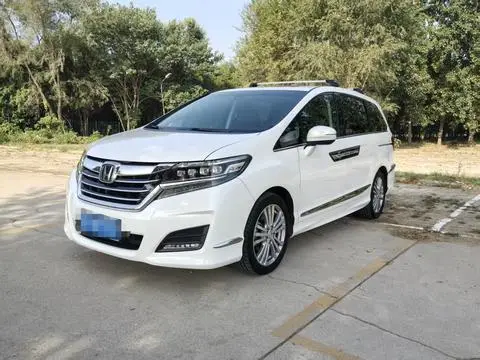 Honda 艾力绅 2016