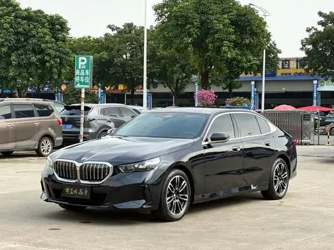 BMW 5 Series 2026