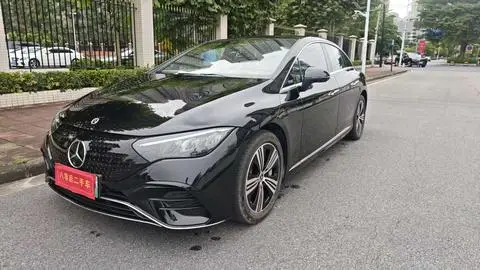 Mercedes-Benz EQE 2025
