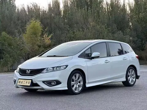 Honda Jade 2016