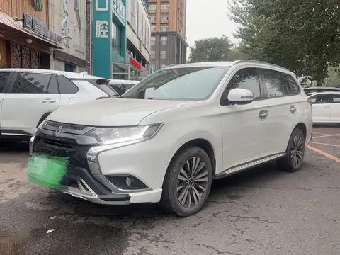 Mitsubishi Outlander 2021