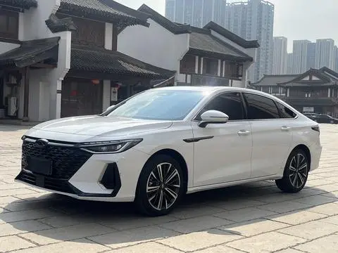 Chery Arrizo 8 2024