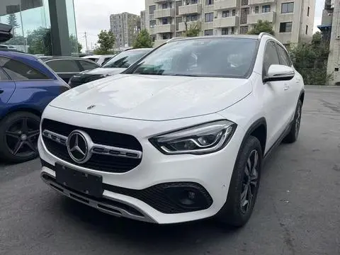 Mercedes-Benz GLA 2023