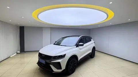 Geely Coolray 2021