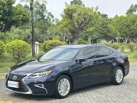 Lexus ES 2015