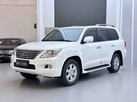 Lexus LX 2012