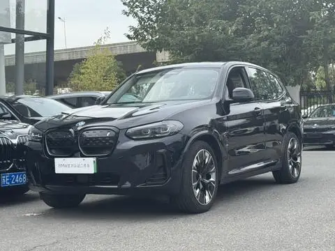 BMW iX3 2022