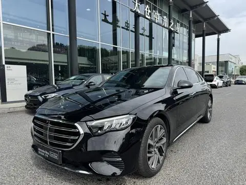 Mercedes-Benz E-Class 2024