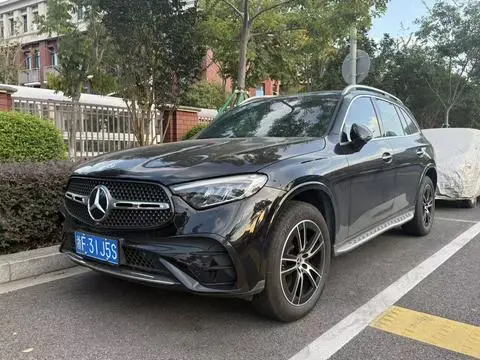 Mercedes-Benz GLC 2025