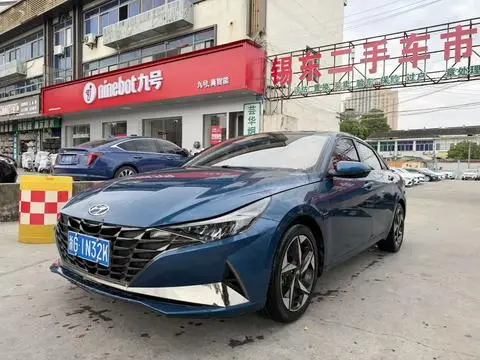 Hyundai Elantra 2022